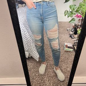 Hollister High Rise Super Skinny Crop ~ Vintage Stretch Distressed